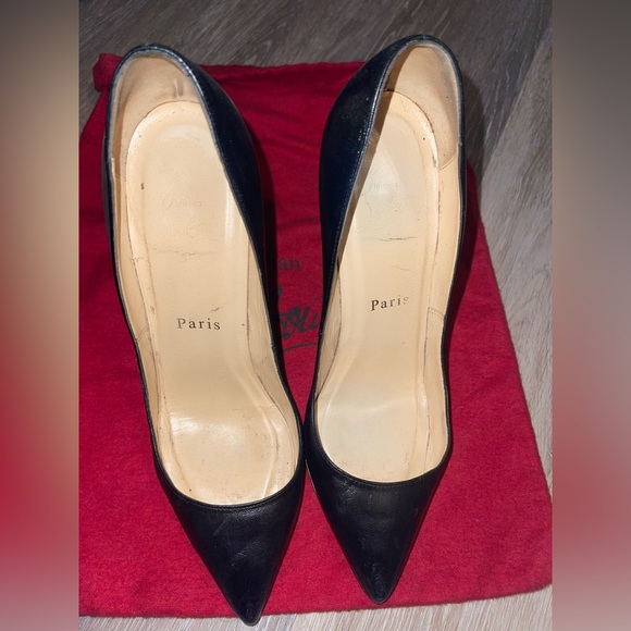 Authentic christian louboutins used - Picture 4 of 4